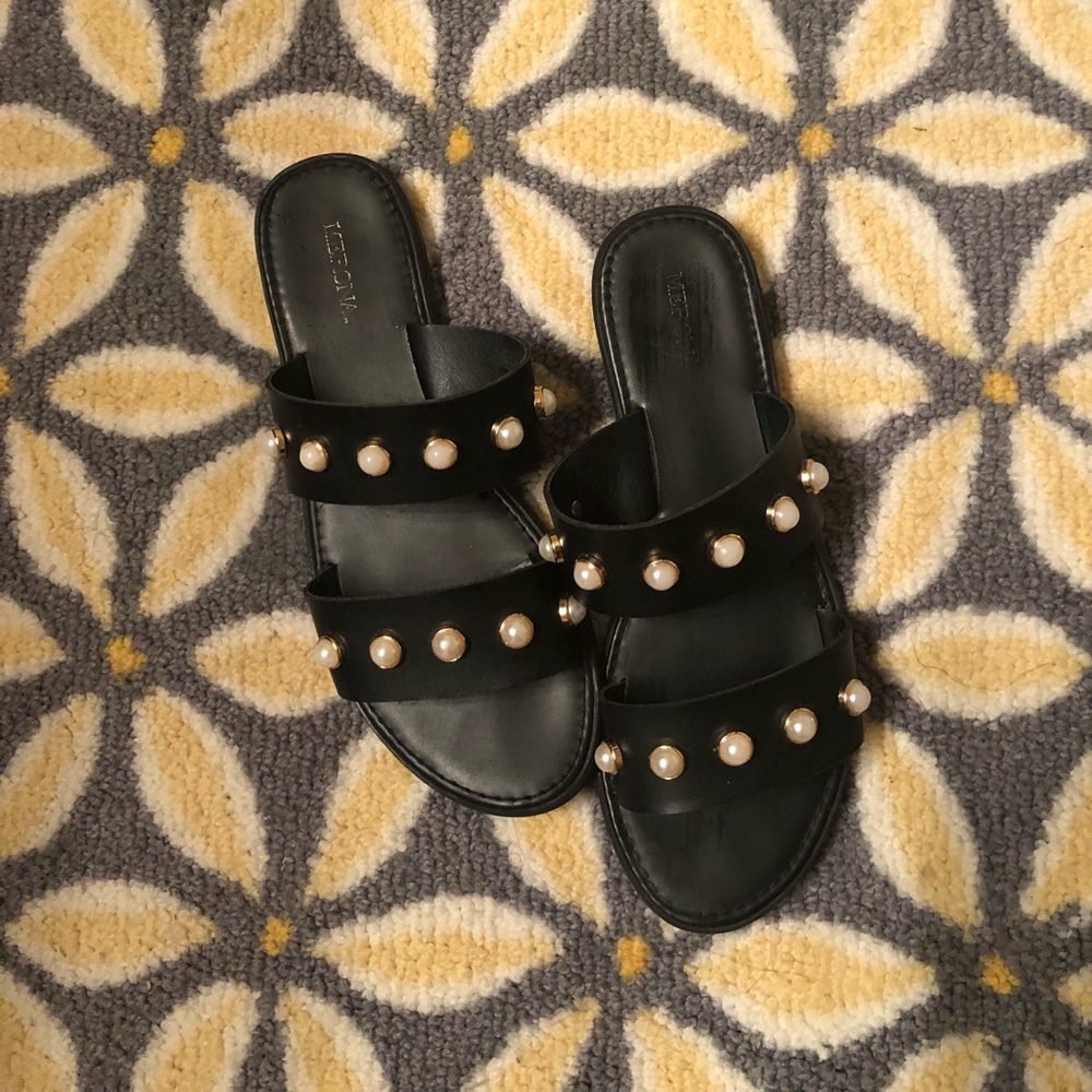 Merona “Pearl’” Black Slide/Sandal